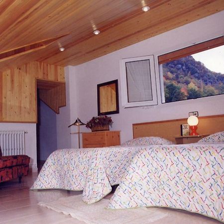 Hostal Talabart Les Exterior photo